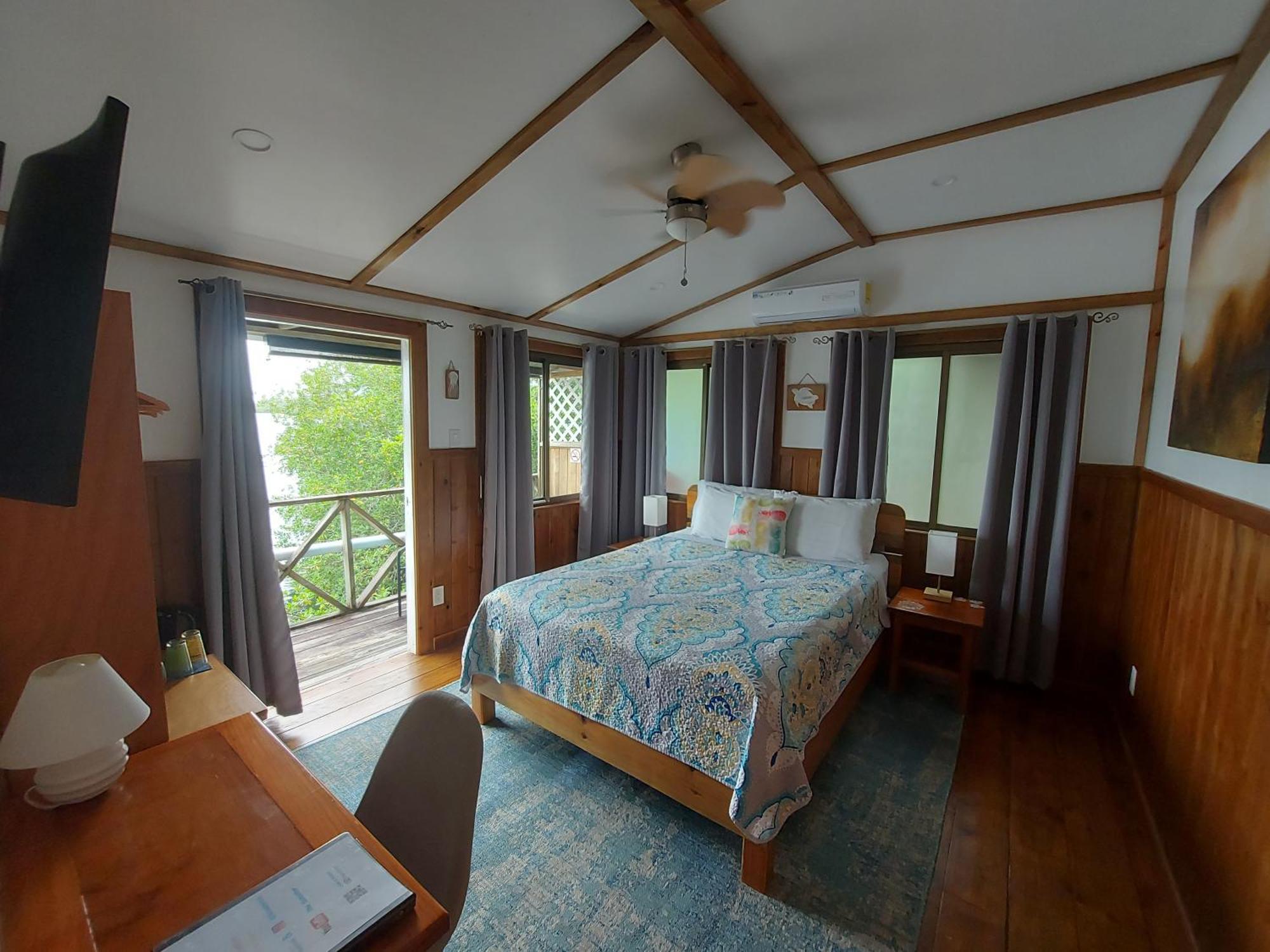 The Sunsetter Bed & Breakfast Bocas Town Kültér fotó