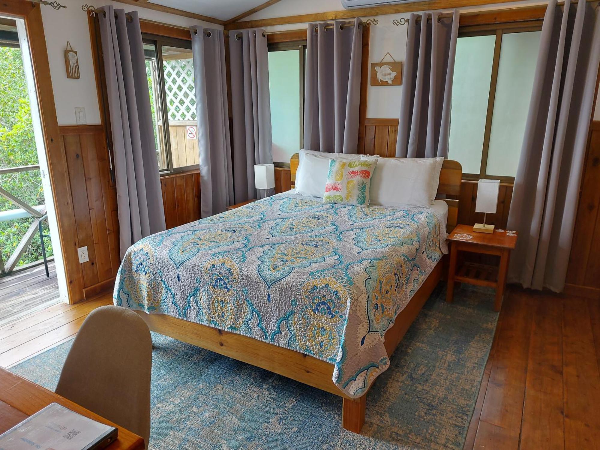 The Sunsetter Bed & Breakfast Bocas Town Kültér fotó